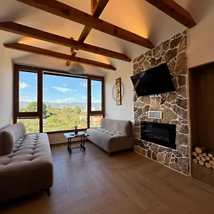  Villa Emante